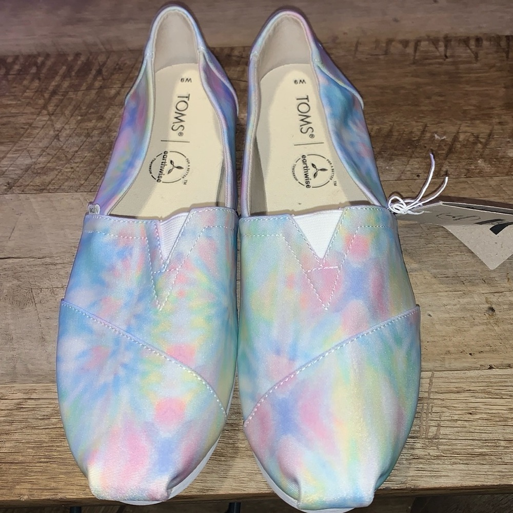 Tie Dye Toms